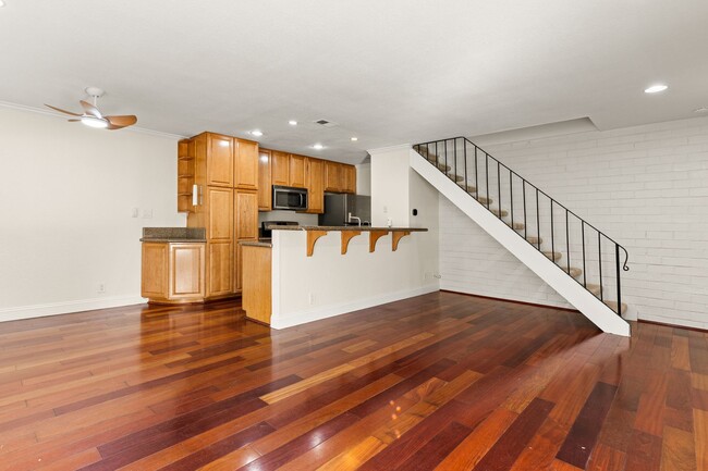 Photo - Pleasanton 2BD Townhouse w/ Granite Kitchen, Plank Floors, Community Amenities & Top Schools