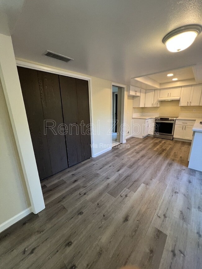 Photo - 3616 Cherryglen Way