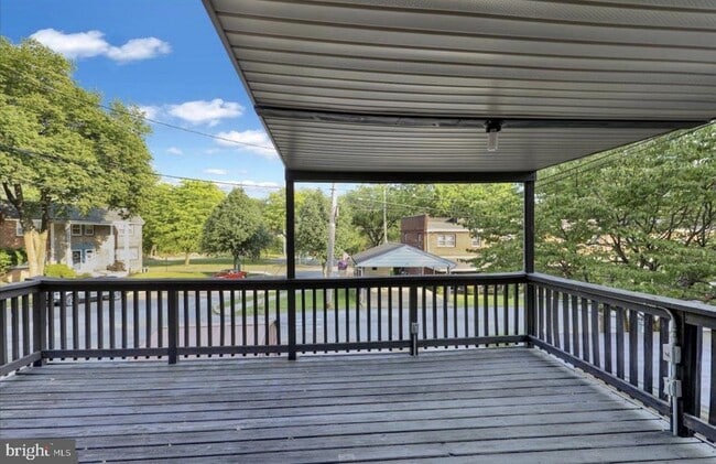203 Sycamore Rd