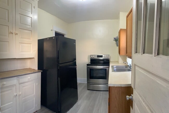 Building Photo - 311 -19th St. Altoona - 4 Rental