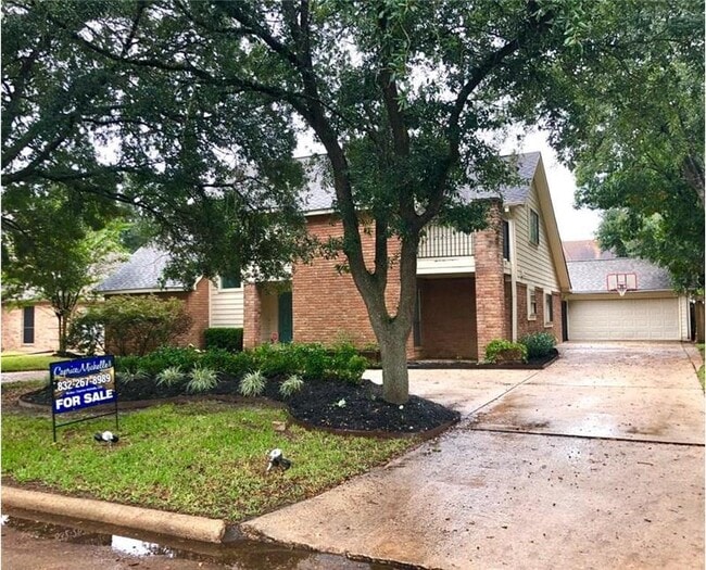 Photo - 614 Ellingham Dr