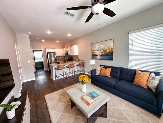 Photo - 2276 Del Carmel Way Unidad 1503