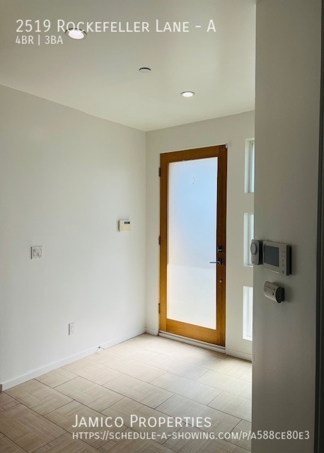Photo - 2519 Rockefeller Ln Unidad A