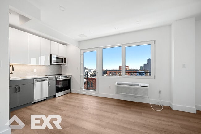 Photo - 28 Spencer Place