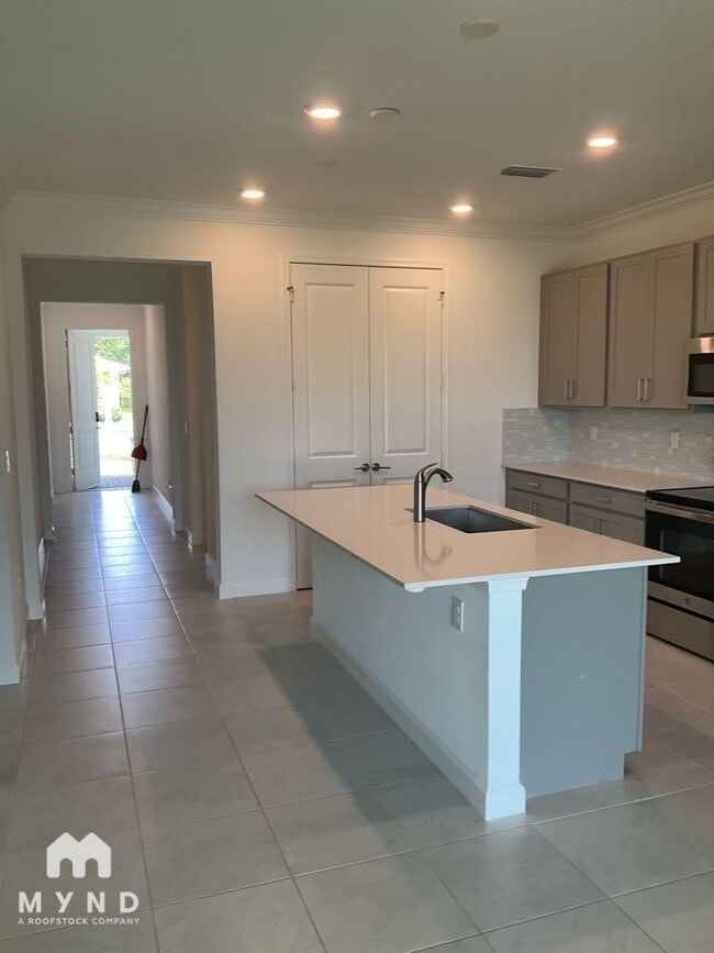 Photo - 515 Veridian Cir NW