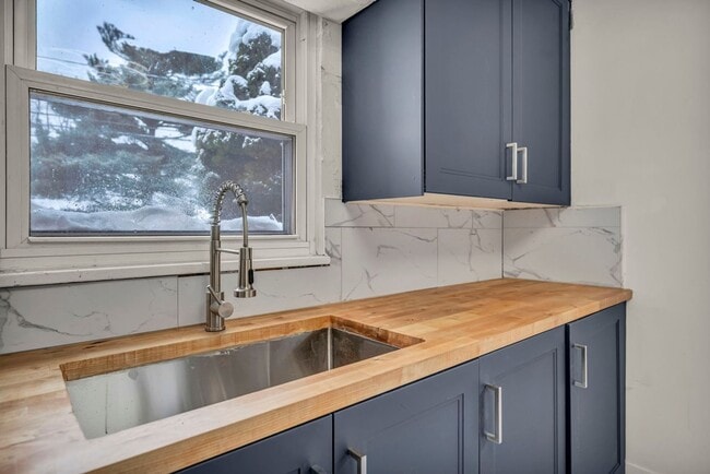 Photo - 6606 Ridgeview Rd