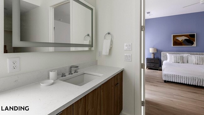 2206 Arroyo Ave Unit 304