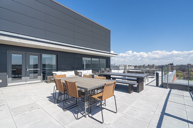 Photo - 5792 Av Parkhaven