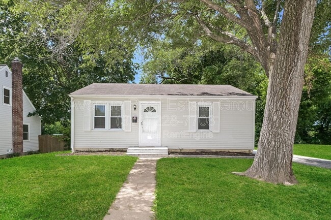 Building Photo - 925 McDonough St
