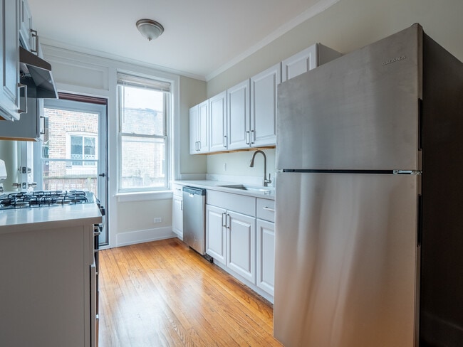 Photo - 7371 N Damen Ave Unit D3