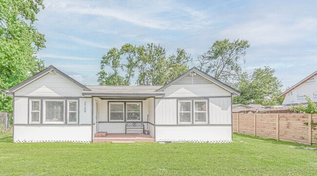 Photo - 3709 Gager St Unidad 1