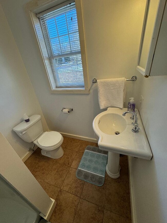 Photo - 15 High St Unidad E