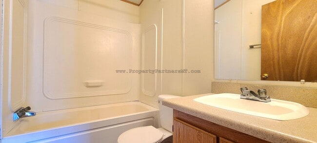 Photo - *** Very Nice *** 3 Bed 2 Bath remodel Modular house