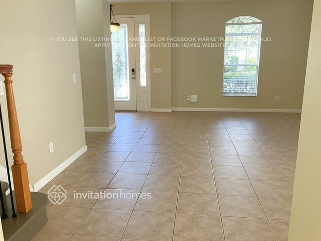 1374 Crane Crest Way