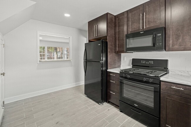 Riverview Manor Apartments