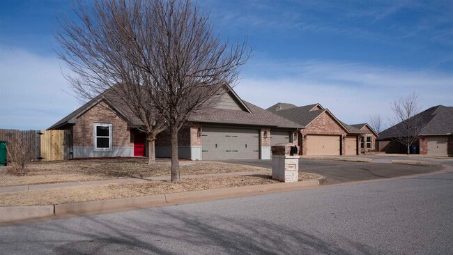 Photo - 8609 NW 113th Ct