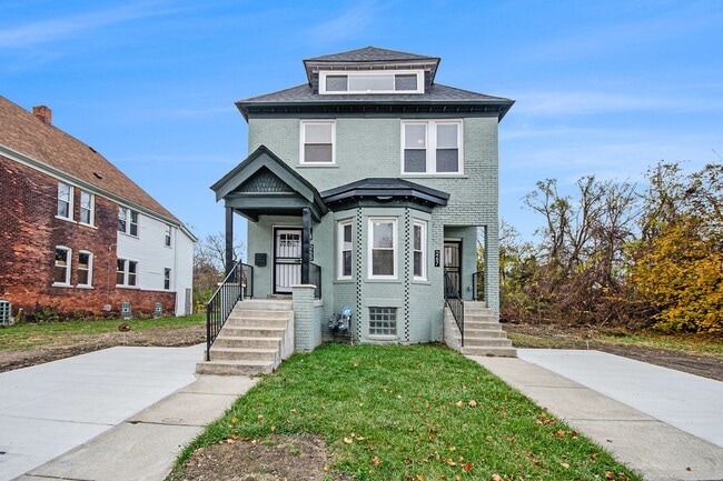 Building Photo - Lower Unit - Newly Constructed - 2 bed/2 b... Rental