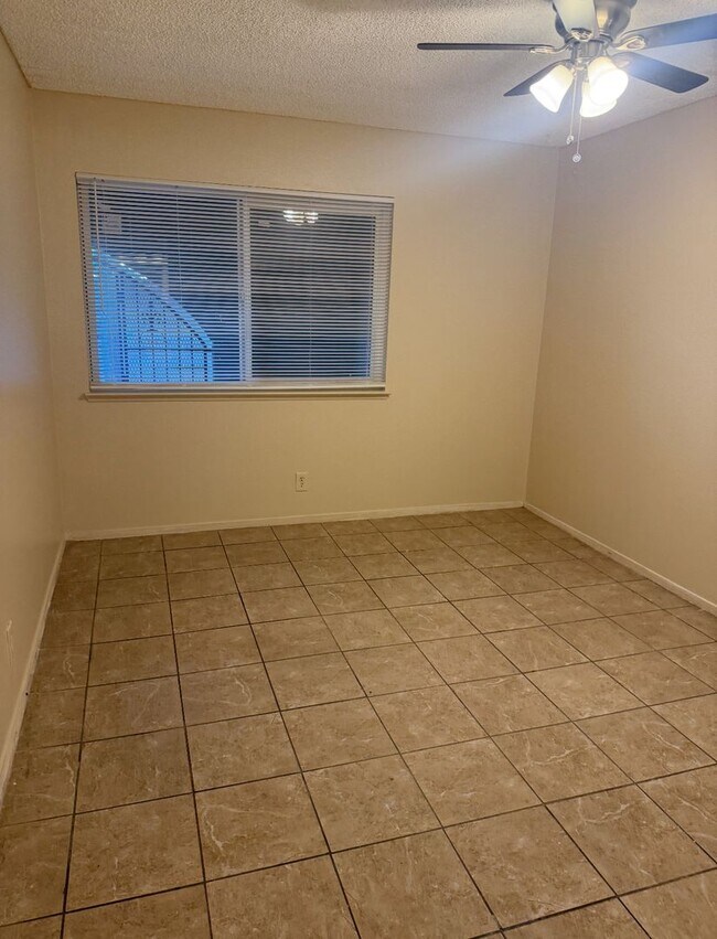 Photo - 2 BEDROOMS 1 BATHROOMS HOUSE AVAILABLE FOR...