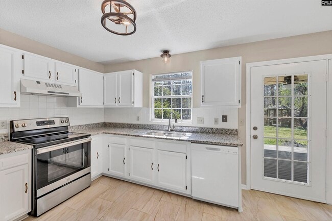 Photo - 605 N Donar Dr