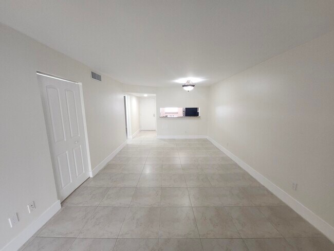 Photo - 3470 Foxcroft Rd Unit 207