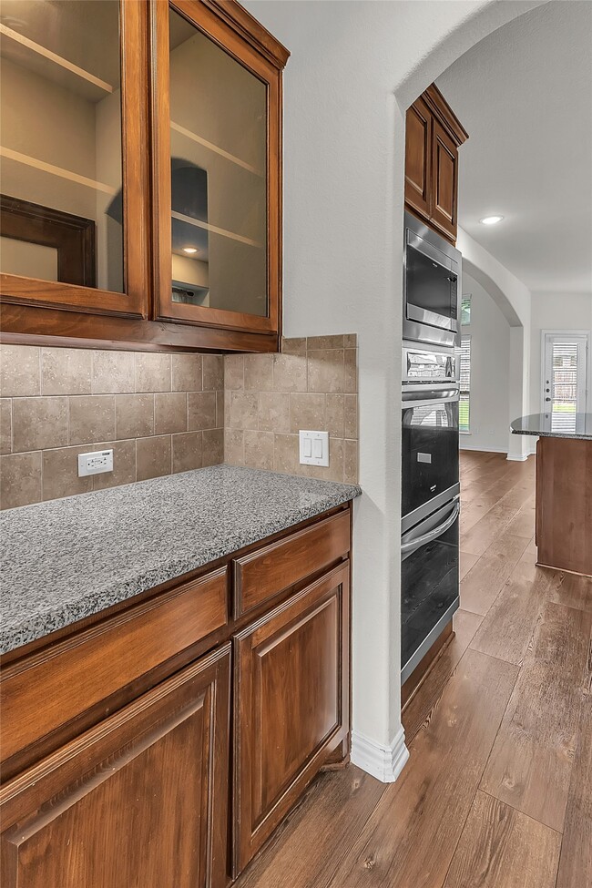 Photo - 1209 Rogers Parkway