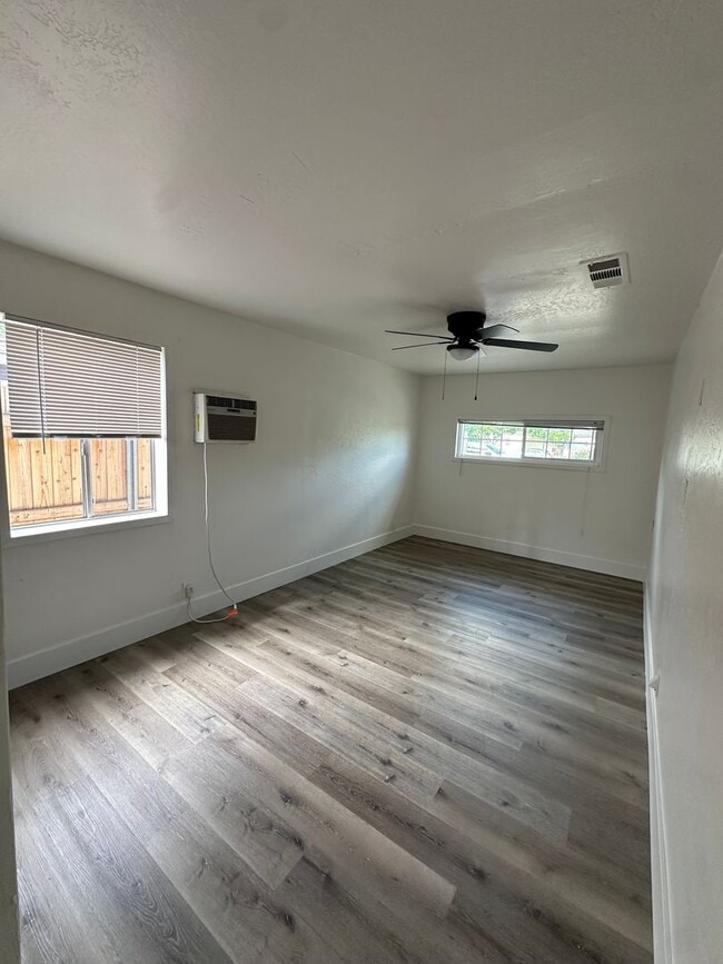 Photo - 1710 S Garden St Unidad B