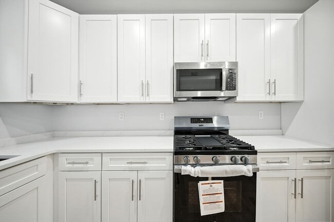 Photo - 155 Wellington Hill St Unidad 3