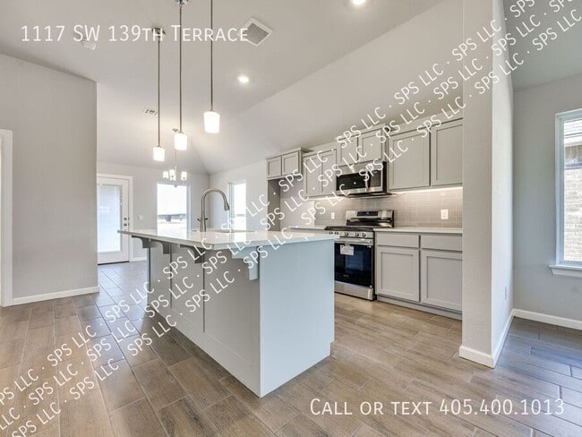 Photo - 1117 SW 139th Ter