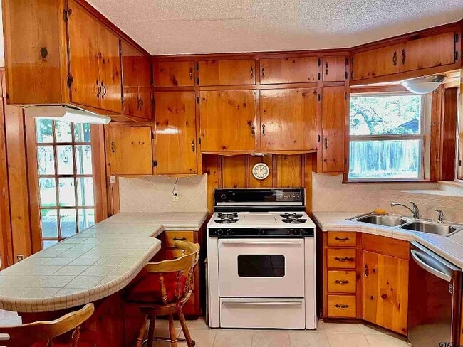 Photo - 3801 Jan Ave