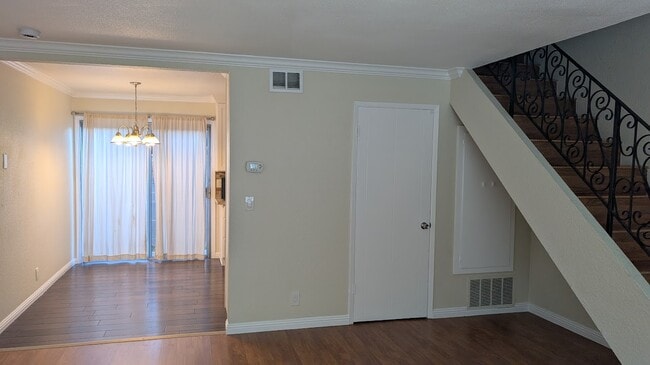 Building Photo - 2116 Curtner Ave Unit #02