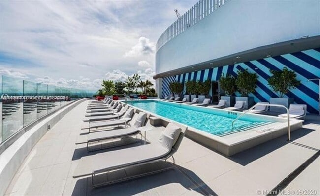 Photo - 55 SW 9th St Unit 55 SW 9th St 2307