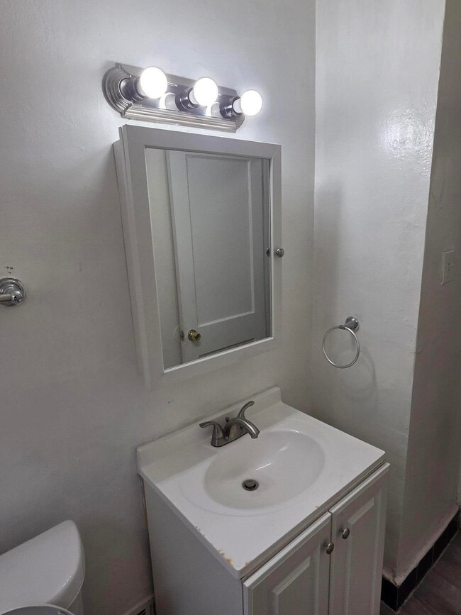 Photo - 9245 Archdale St