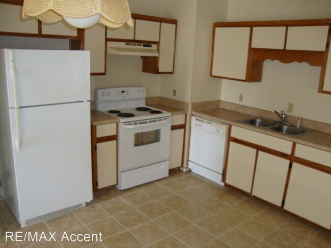 3 br, 2 bath House - 930 Piercefield