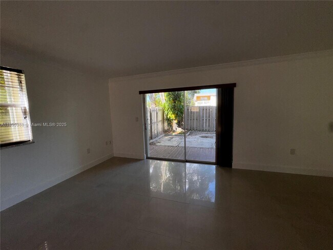 Photo - 8405 SW 137th Ave