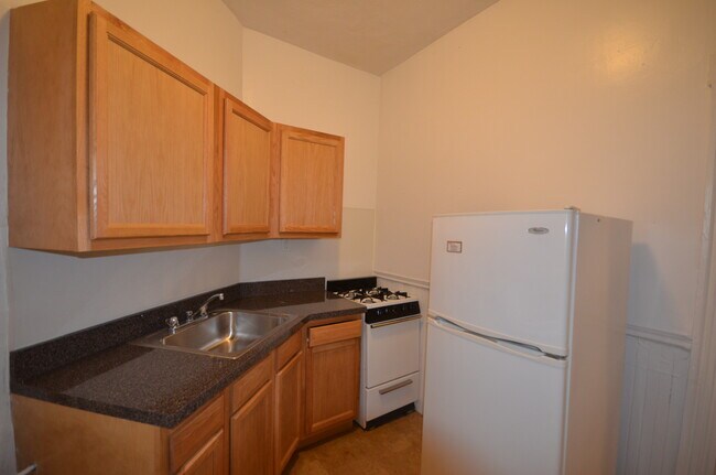 Photo - 15 Walbridge St Unit 4