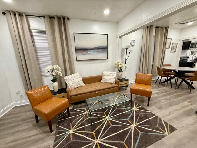 Building Photo - 747 Fourth St