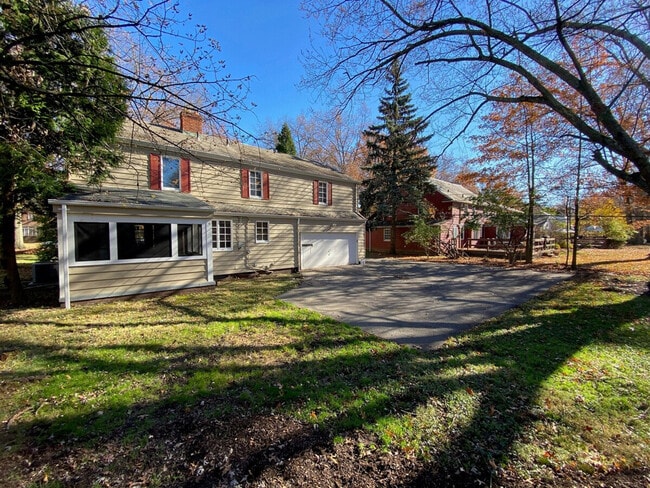 Photo - 15548 Brewster Rd Unit ID1057690P