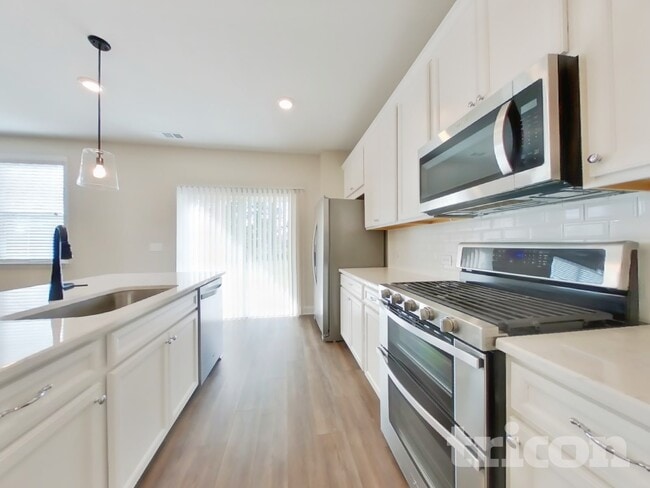 Photo - 36 Leyland Ct
