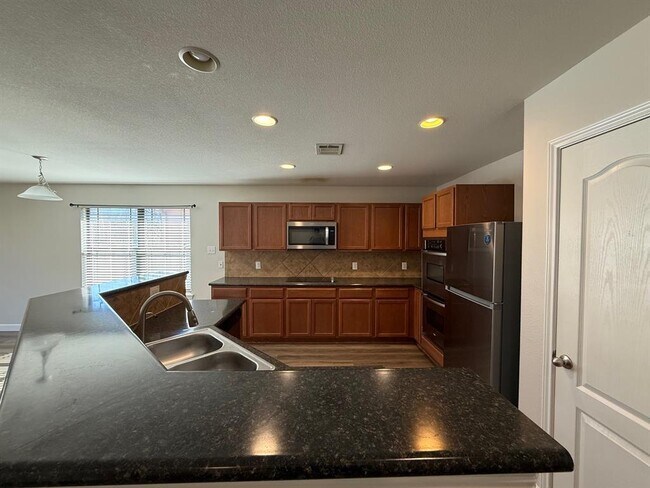 Photo - 828 Oatmeal Drive