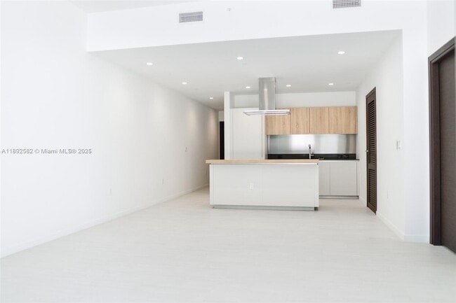 Photo - 1000 Brickell Plaza Unit 1807