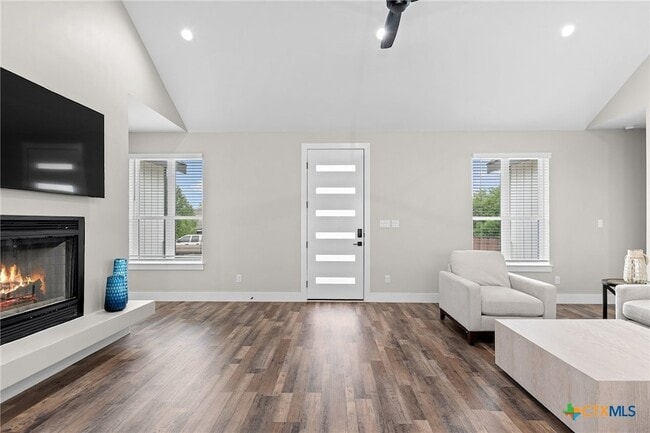 Photo - 2204 Magnolia Dr