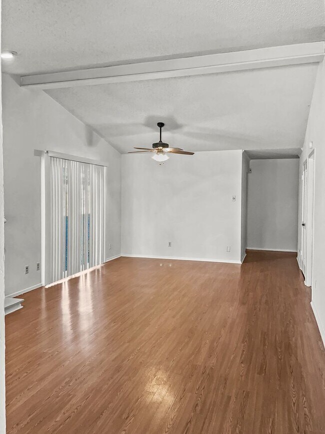 Photo - Great location!