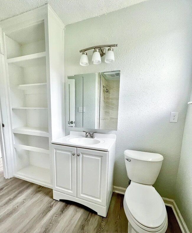 Photo - 3398 Southmont Dr Unit D