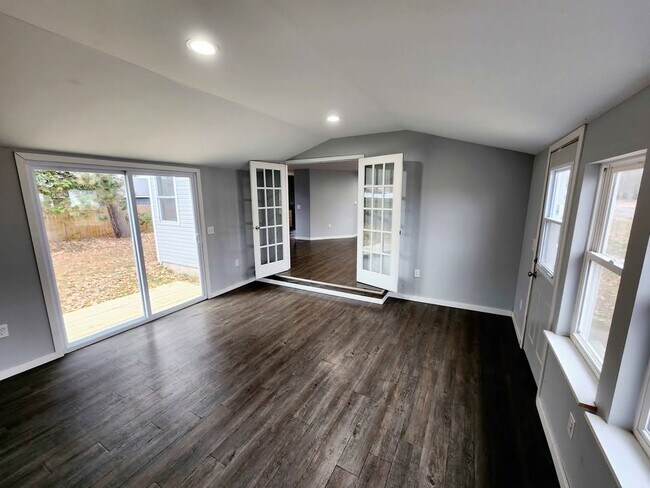 Photo - 119 Grace St