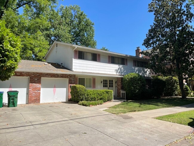 **RESERVE NOW FOR SUMMER 2026** Spacious ... - **RESERVE NOW FOR SUMMER 2026**  Spacious ...