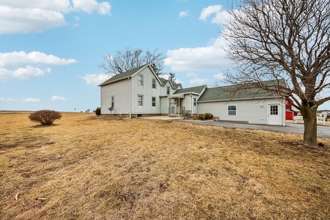 Photo - 11N455 Tower Rd