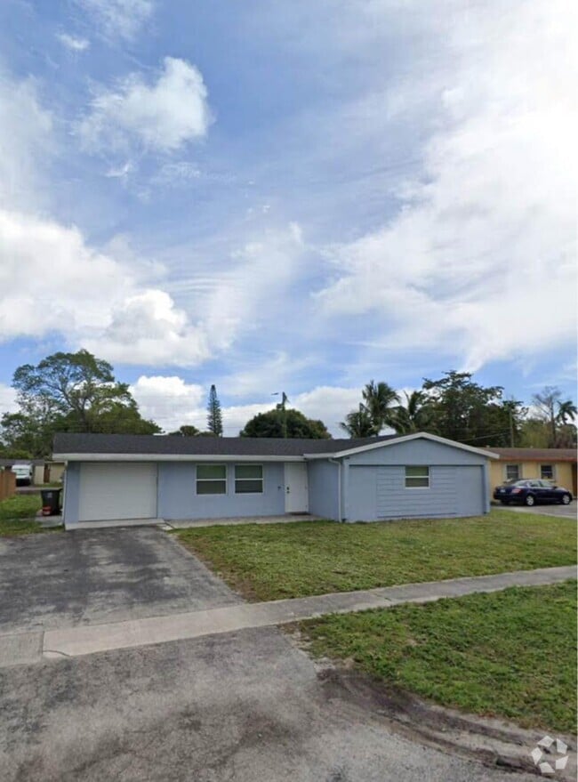 Building Photo - 1228 Victoria Dr Rental
