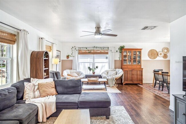 Photo - 8619 Veridian Dr