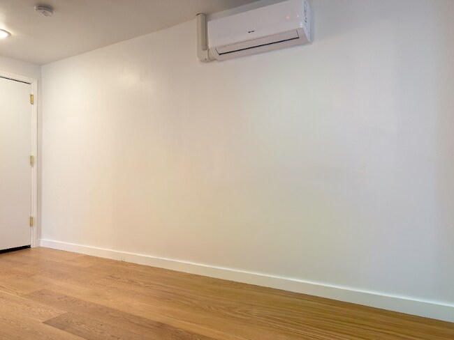 Photo - 2129 Pine St Unidad 3R