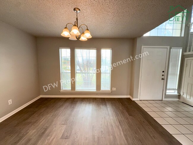Photo - For Lease: Beautifully Remodeled 3-Bed Two-Story in Quiet DeSoto Neighborhood